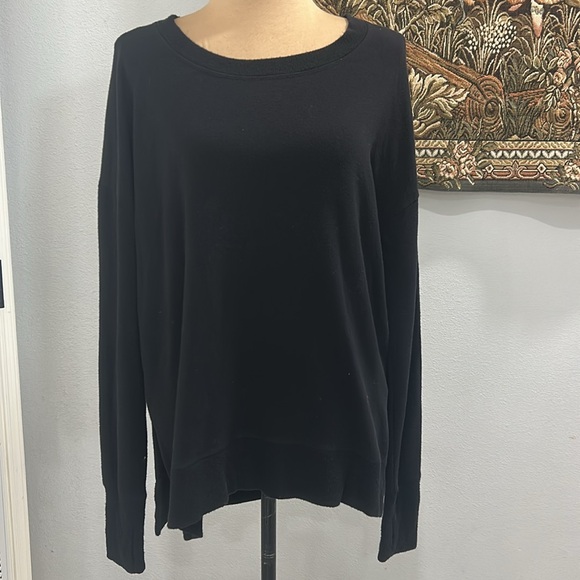Athleta Crew Neck Long Sleeve‎ Black Lightweight Sweatshirt. Size M - Picture 3 of 12